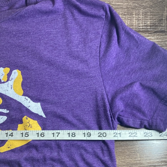 EUC Unisex Blue 84 Medium LSU Tigers Team Logo T-Shirt - Purple - Picture 5 of 7